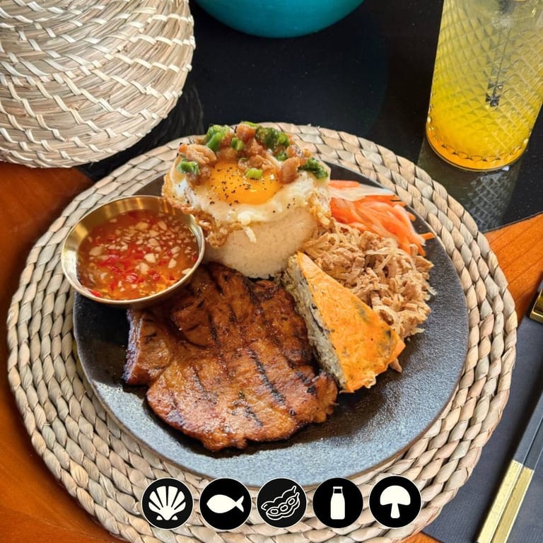 Delicious Broken Rice Dishes